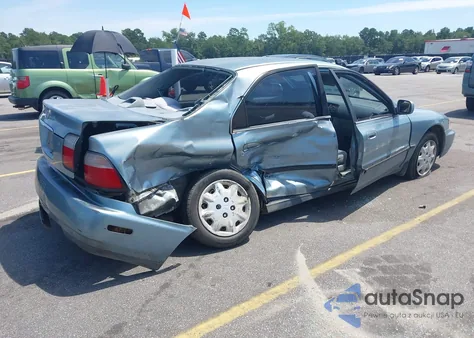 1996 Honda Accord Lx/Ex z USA, uszkodzony, nr VIN 1HGCD5631TA033556